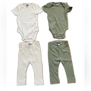 NWOT Old Navy Ribbed Bodysuit and Leggings 6-12M NWOT